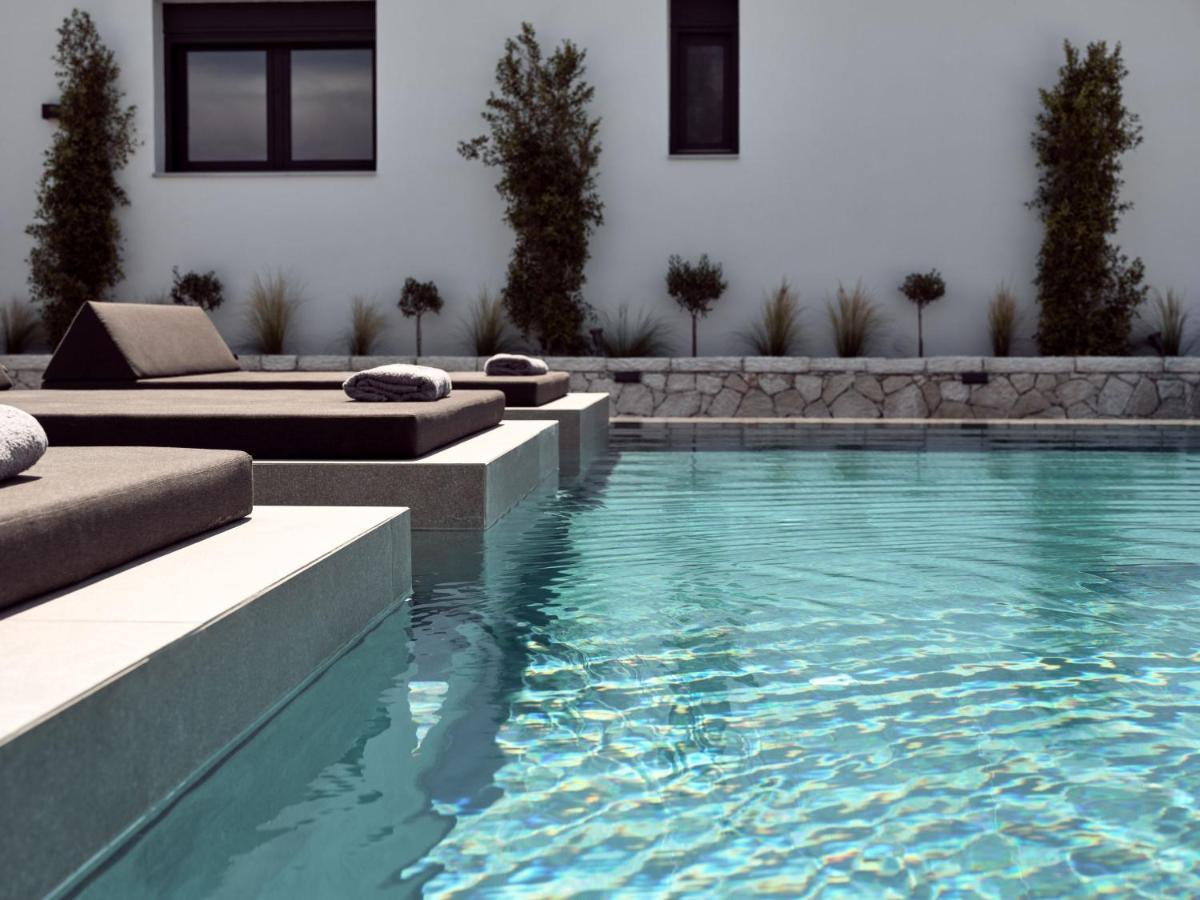 Noema Villa - Stylish Villa With Scenic Serenity, By Zantewize Sarakinadhon Exterior foto